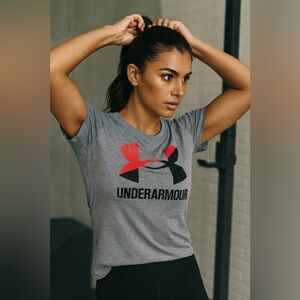 Under Armour Gray and Hot Neon Pink Logo Tshirt Like New Casual Workout​